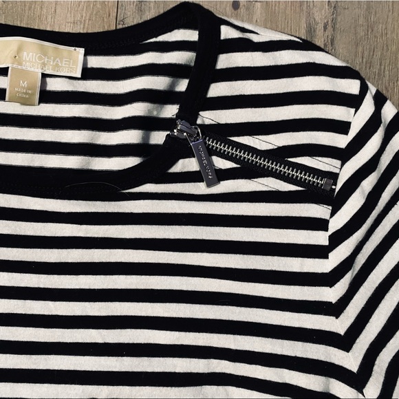 MICHAEL KORS BLACK & WHITE STRIPE SHIRT ❤️💕 - Picture 4 of 7